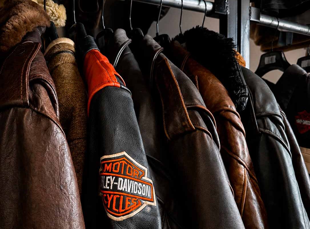 How to evaluate vintage jacket lots before buying